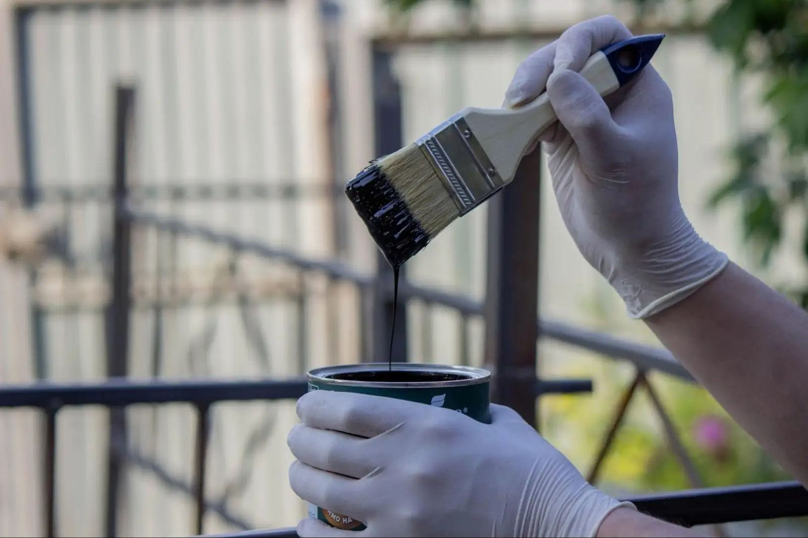 Essential Fence Stain Products for Georgetown Homeowners: Protect and Enhance Your Wood Fences
