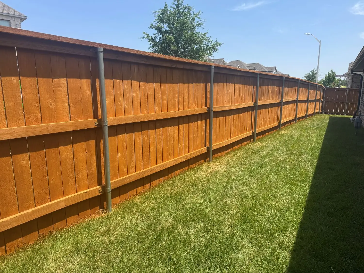 How Much Does Fence Staining Cost?
